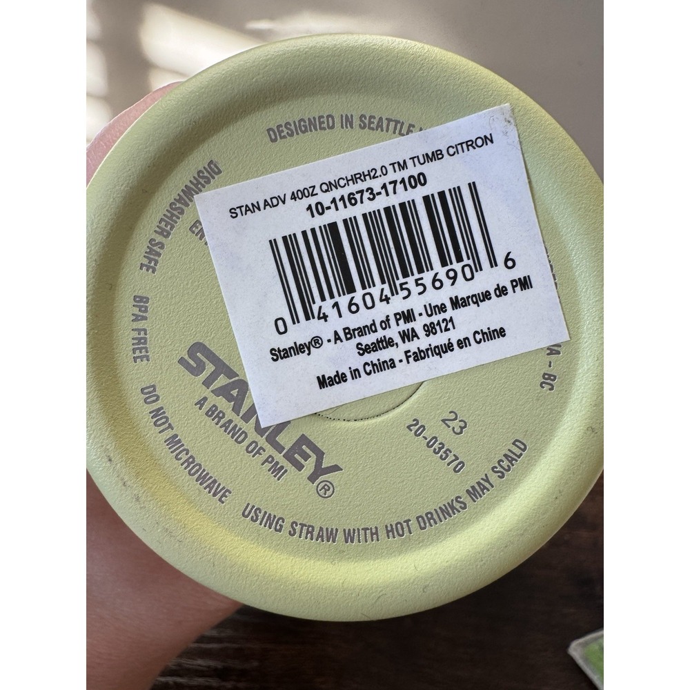 New Stanley 40 oz Stainless Steel Quencher H2.0 FlowState Green Cup Tumbler - Picture 5 of 9
